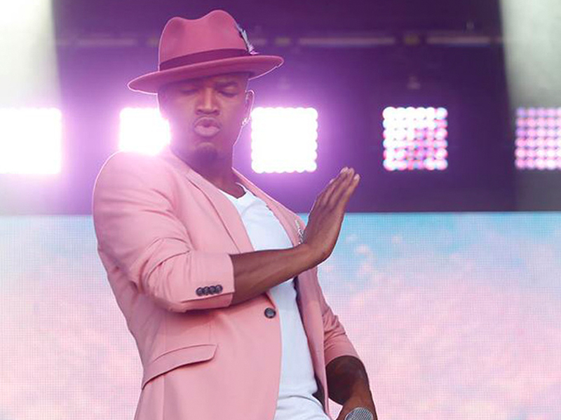 Ne-Yo at Pacific Amphitheatre