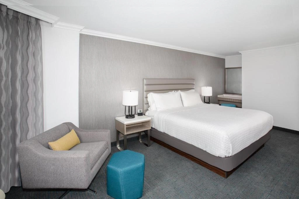 Crowne Plaza