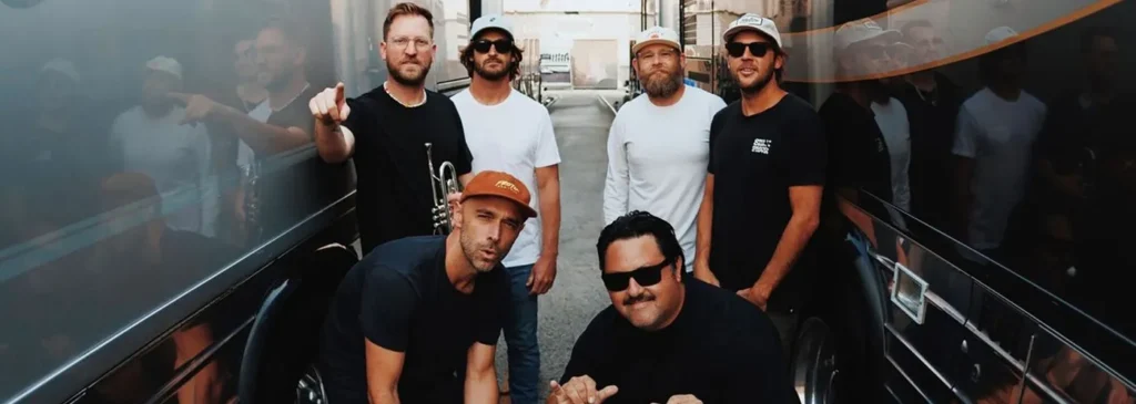 The Elovaters & The Hip Abduction at Pacific Amphitheatre